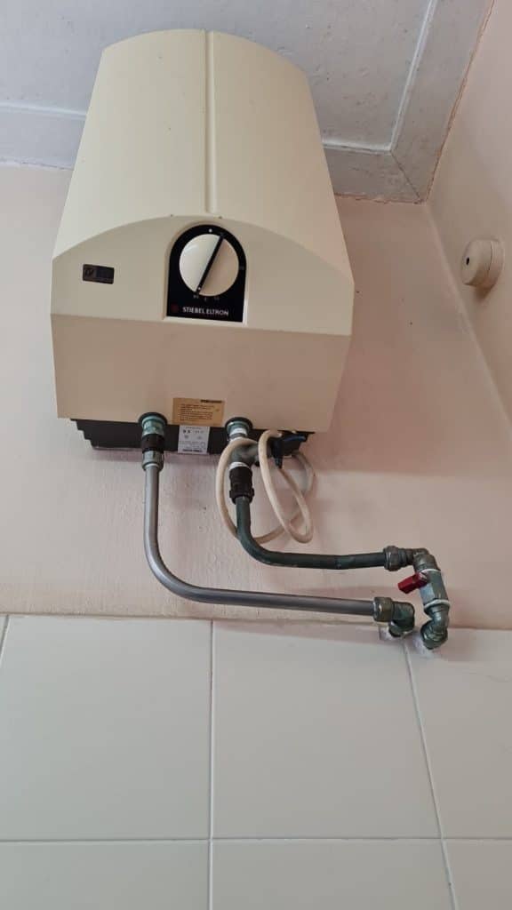 Stiebel Eltron Water Heater Replacement With Rheem EHG-30 Water Heater at A Landed House at Jalan Pelatina on 19 Apr 2023 3 Stiebel Eltron Water Heater Replacement