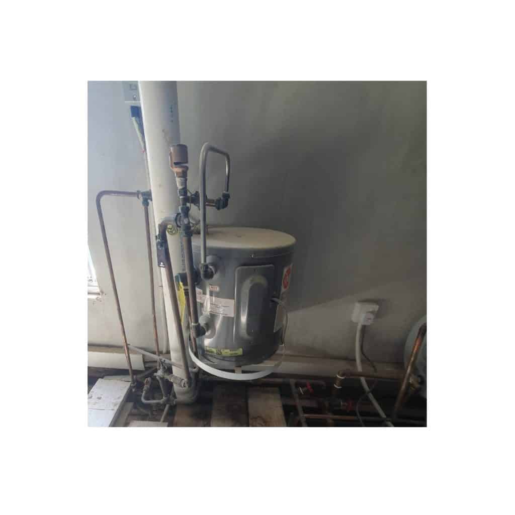 Portfolio 8 Rheem 65SVP10S Water Heater
