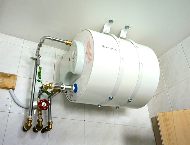 Ariston Installer - Final Testing Before Handover